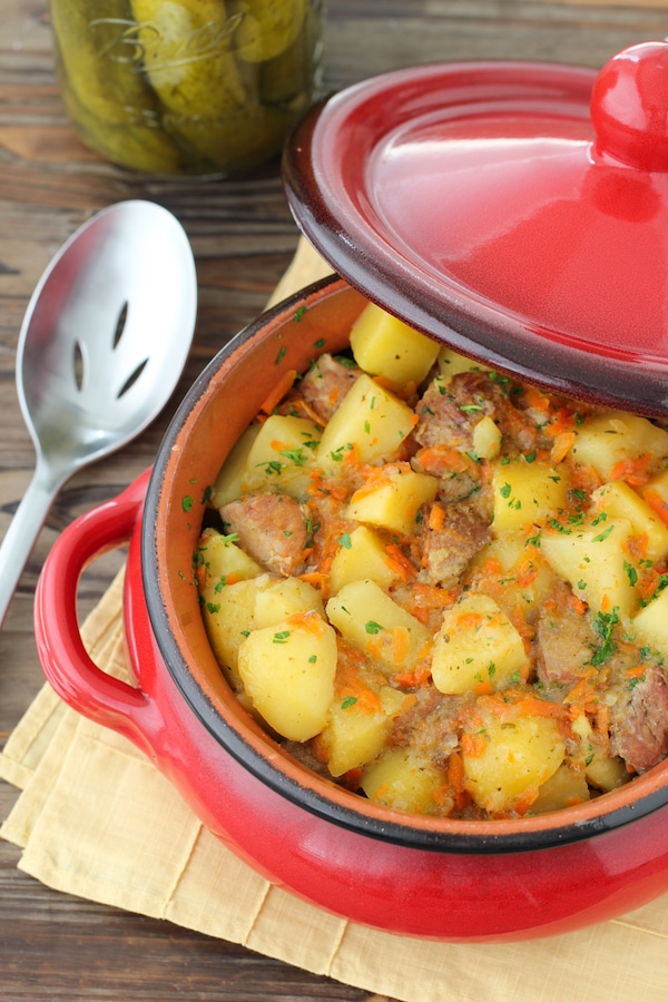 How To Cook Braised Potatoes With Meat and Vegetables 