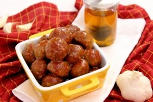 Honey Garlic Glazed Meatballs (550x367)