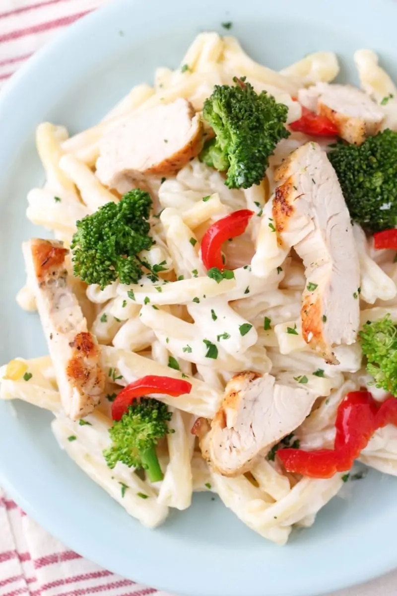 Chicken Alfredo Pasta with broccoli and peppers
