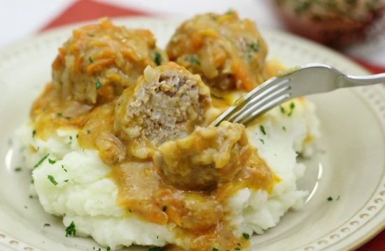 Porcupine Meatballs With a Cream Sauce