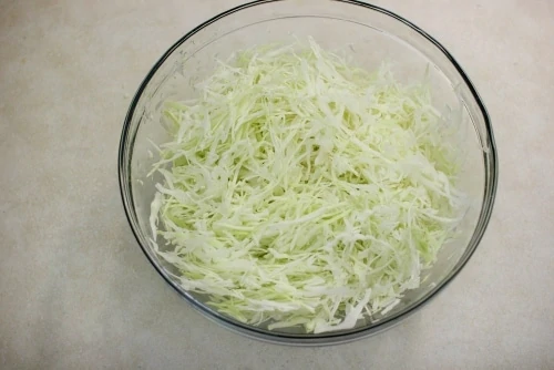 Shredded cabbage (500x334)