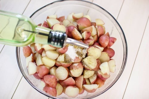 seasoning red potatoes (500x334)