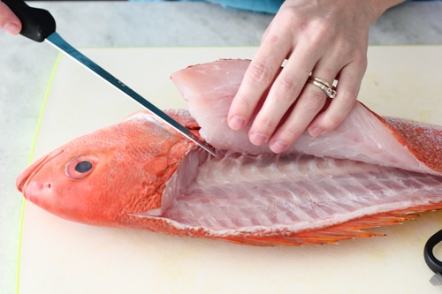 Filleting a Whole Fish-1-10