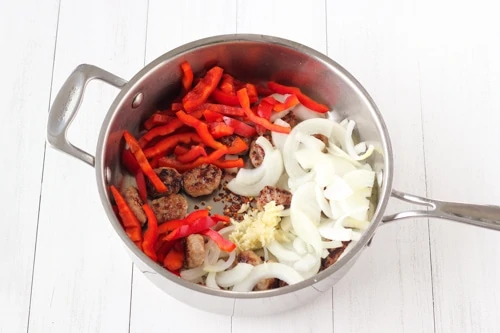 Sausage, Peppers and Broccoli With Pasta-1-4