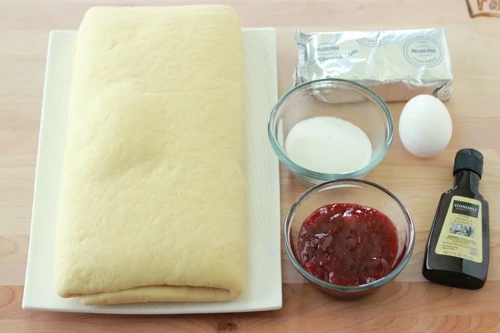Strawberry Cheesecake Danish Braid-1