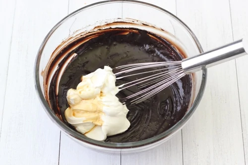 Chocolate Sour Cream Bundt Cake-1-4