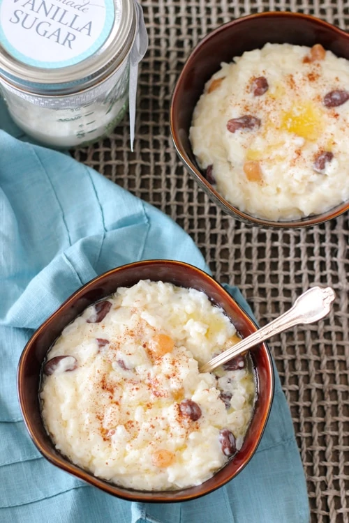 Vanilla and Raisin Rice Pudding-1-10