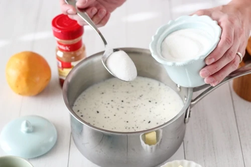 Vanilla and Raisin Rice Pudding-1-3