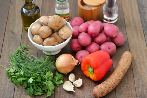 Roasted Potato, Sausage and Pepper Dinner-1-16