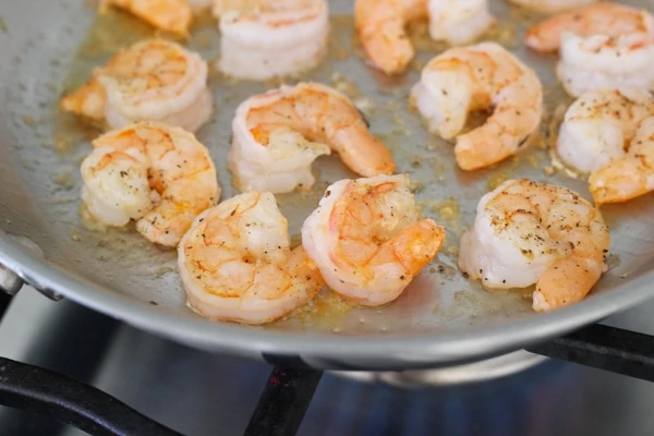 Saucy Shrimp With Sun Dried Tomatoes and Feta-1-35
