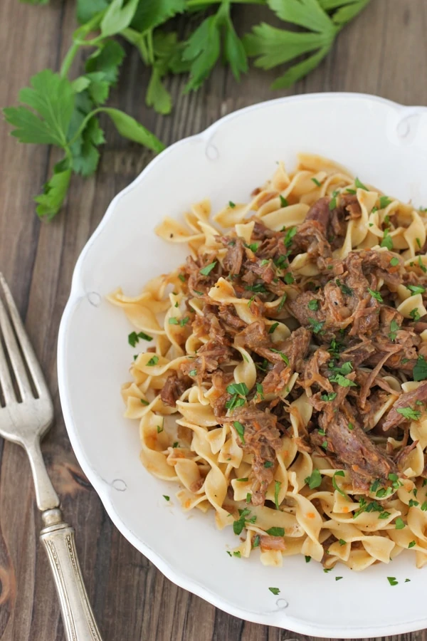 Slow Cooker Beef and Onion Ragu-1-15