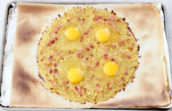 Hashbrown Breakfast Pizza-1-17
