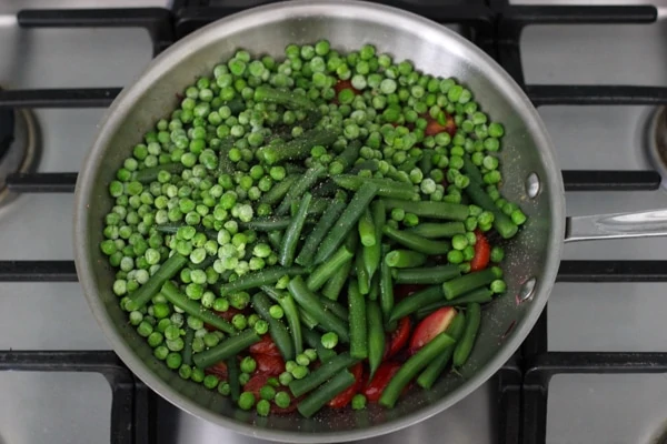 Sauteed Beans, Peas and Cherry Tomatoes-1-12