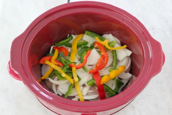 Slow Cooker Chicken and Peppers-4