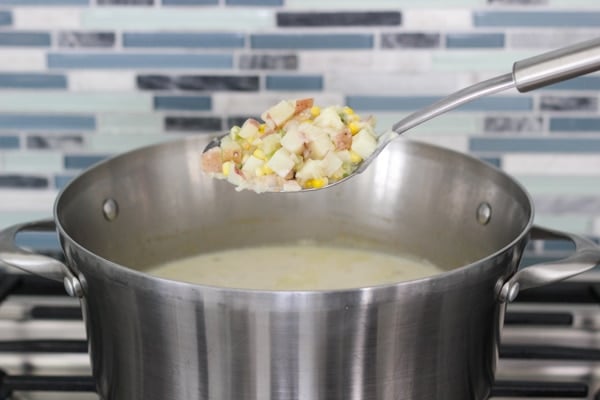 Creamy Clam Chowder-14