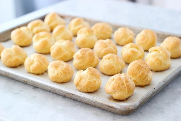 Cannoli Cream Puffs-1-17 copy