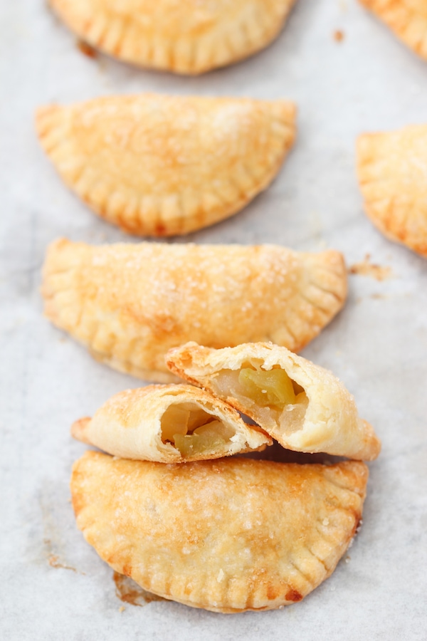 Apple Pie Cookie - tender and flaky cookie dough with a juicy apple filling