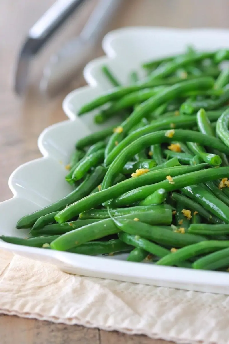 Garlic Green Beans
Green beans sauteed in a skillet with garlic