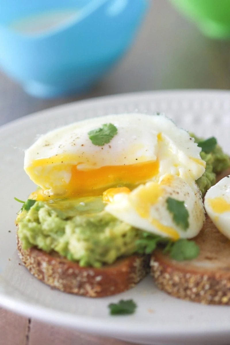 Poached eggs on sale in silicone cups