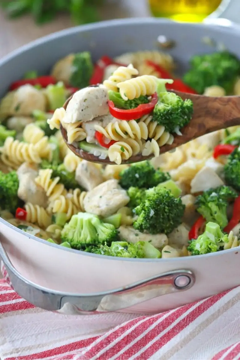 Skillet Chicken Broccoli Pasta - made with chicken, broccoli, onion and bell pepper cooked in a creamy sauce.