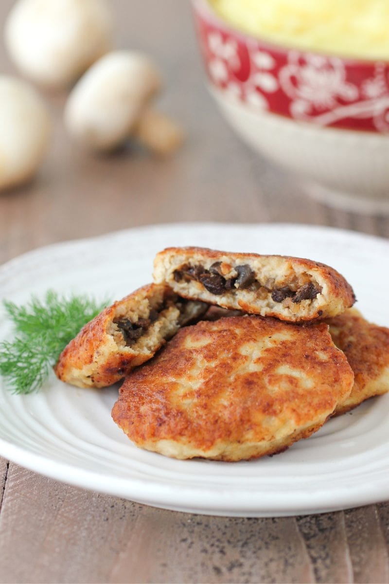 Chicken Kotleti with mushroom stuffing, mushroom filling

Chicken and Mushroom Patties