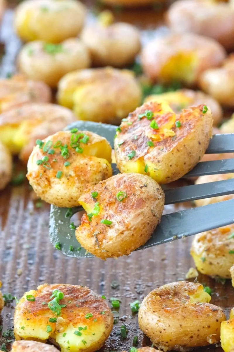 Roasted Smashed Potatoes with garlic and herbs